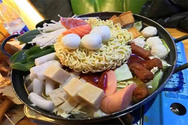 釜槿緣韓國(guó)料理加盟