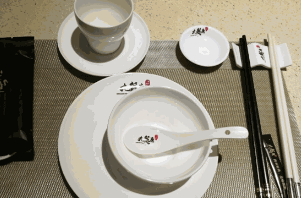 楊格餐具