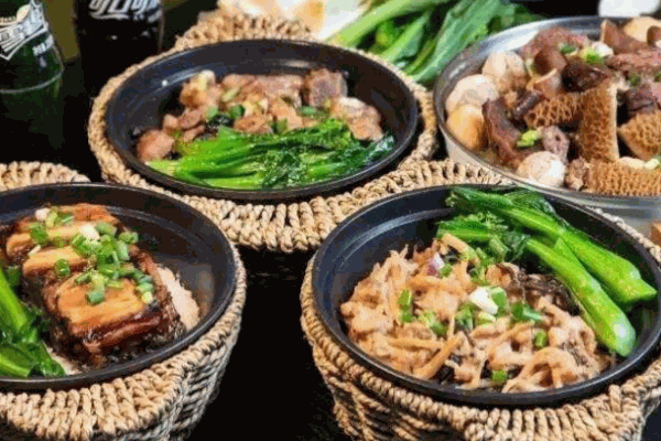 阿偉煲仔飯加盟