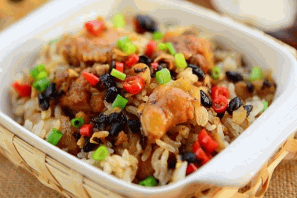 財(cái)記煲仔飯加盟