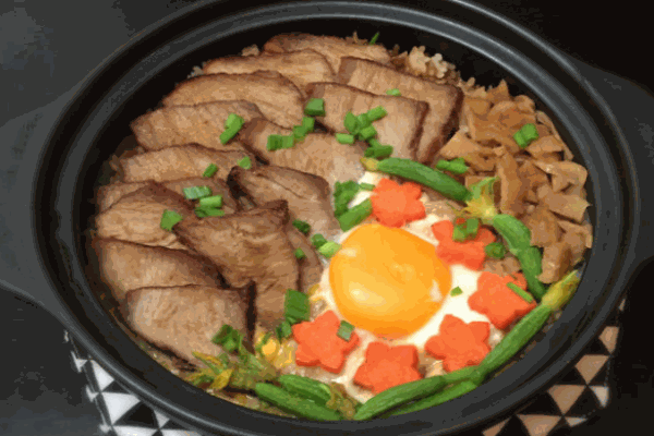 小夢煲仔飯加盟