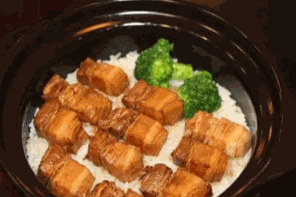 噴噴香煲仔飯加盟