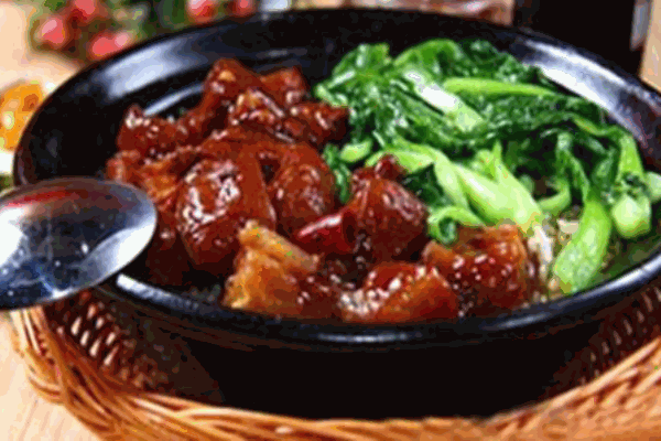 叮鐺煲仔飯加盟