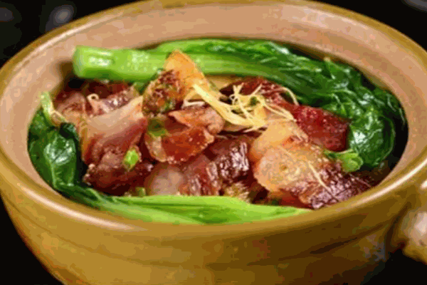 小廚館家味煲仔飯加盟