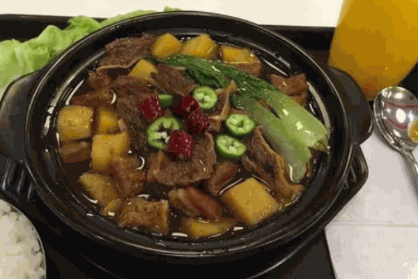 阿糧煲仔飯加盟