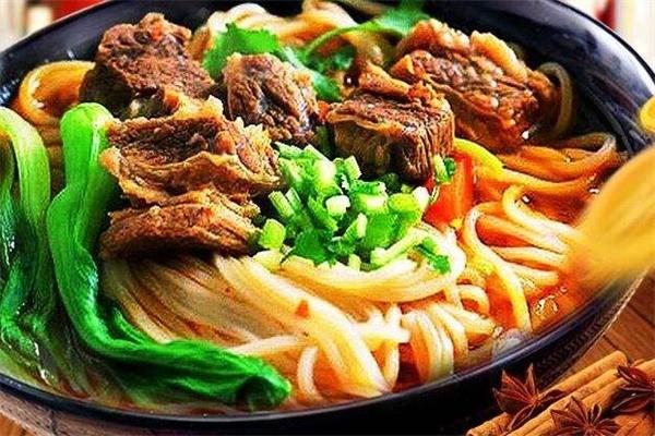 食旨美味小面加盟