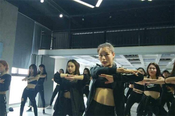 芭莎舞蹈加盟