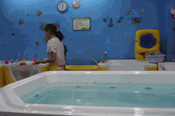 馬博士嬰幼兒游泳館