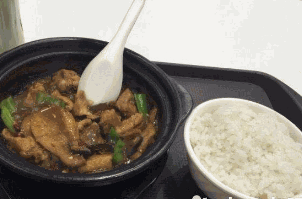 膳當(dāng)家黃燜雞米飯