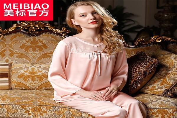 美標服飾加盟
