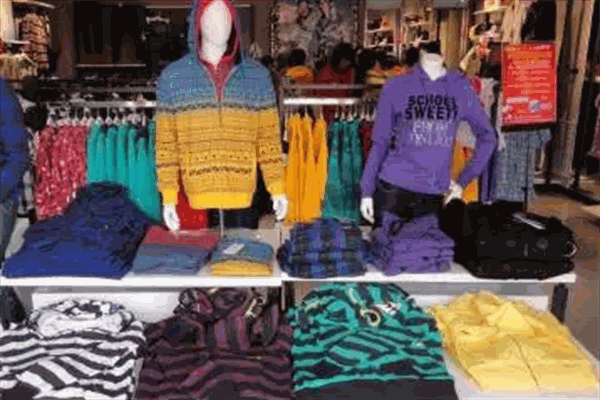 唐獅服裝店加盟
