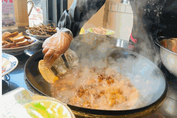 三里屯土灶臺加盟