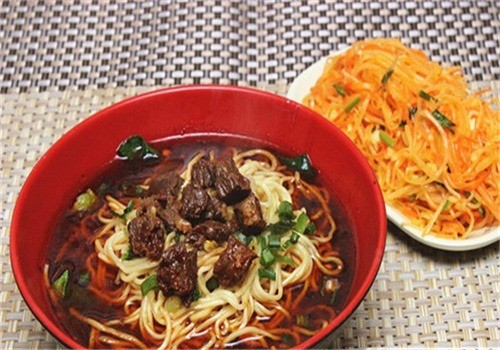 綠盛牛肉面加盟