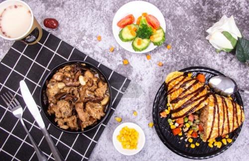 洛小微蛋包飯