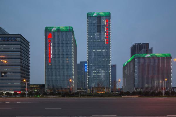 品上照明