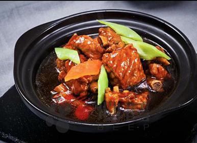 泉味源黃燜雞米飯