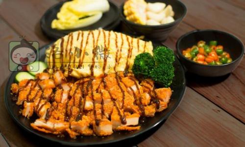 洛小微蛋包飯