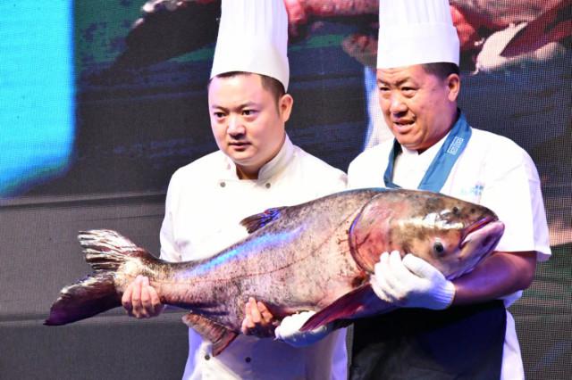 大臉魚剁椒魚頭