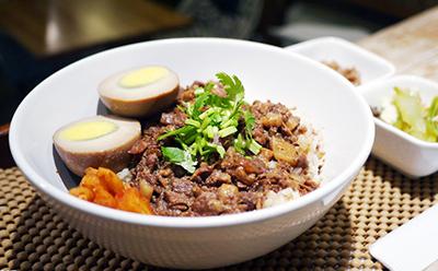錢小飯鹵肉飯