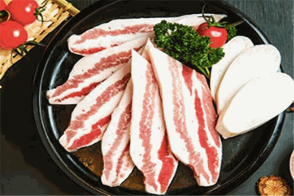 吼吼一川烤肉加盟