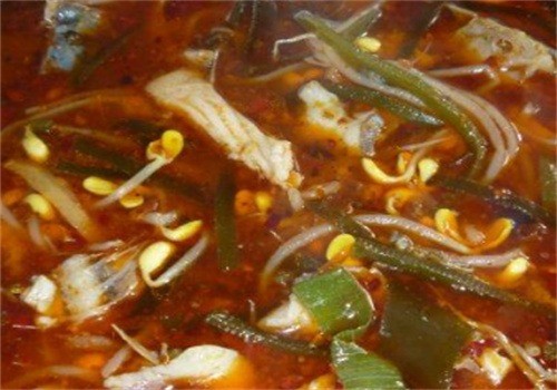 椒融麻辣烤魚加盟