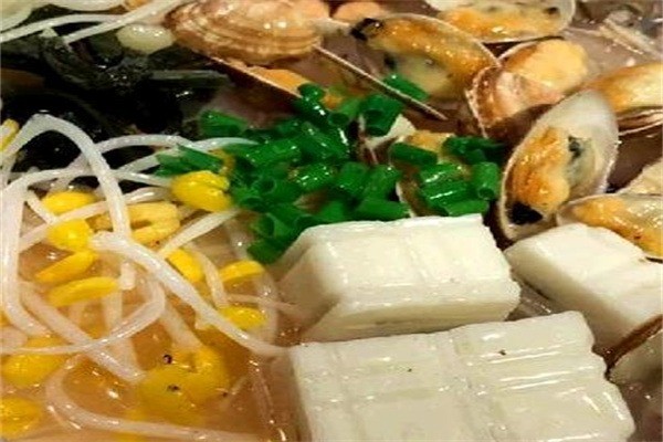 百鮮花甲米線加盟