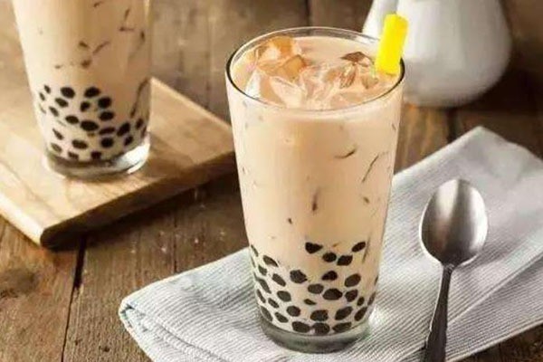 詩(shī)酒趁年華飲品加盟