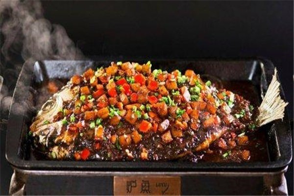 江邊碼頭烤魚(yú)坊加盟
