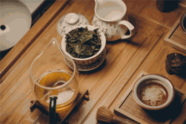 天湖茶業(yè)加盟