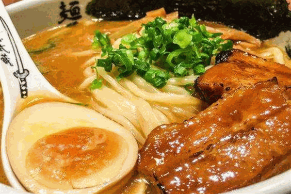 面老爺特色面館加盟