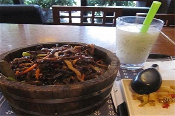 五聯(lián)湘木桶飯加盟