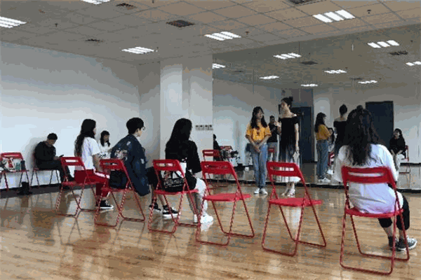 藝知藝考培訓(xùn)中心加盟