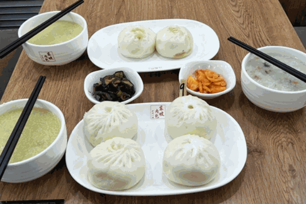 五潤早餐