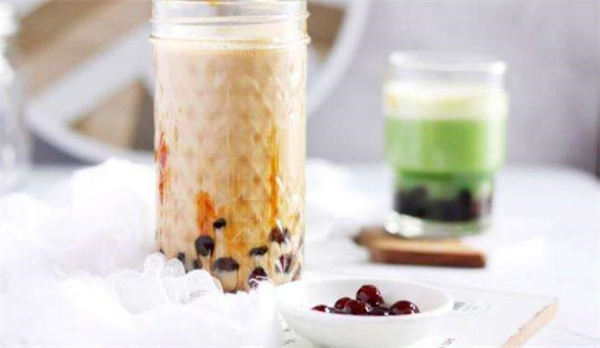 漫品奶茶