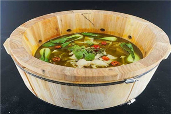 獨(dú)一風(fēng)木桶噴泉火鍋加盟