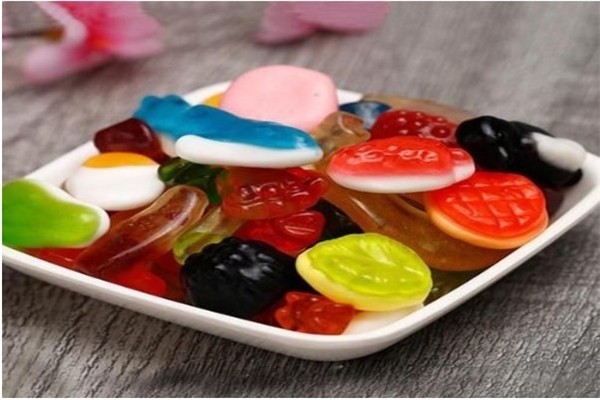 零食無(wú)憂食品加盟