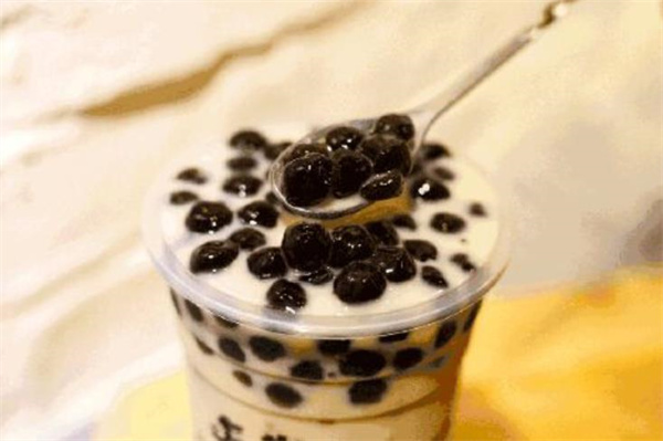 小淘氣奶茶店