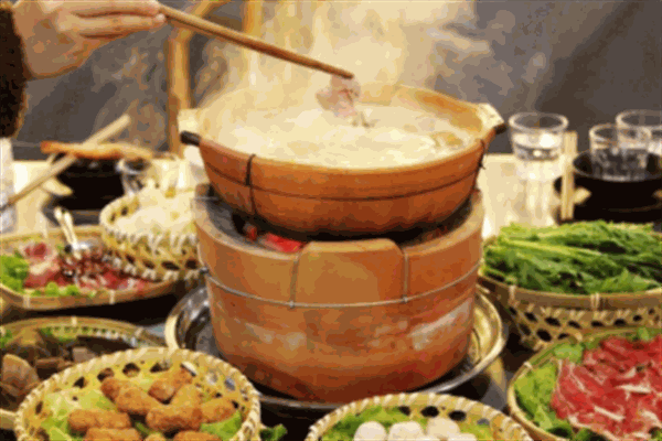 回轉(zhuǎn)龍打邊爐加盟