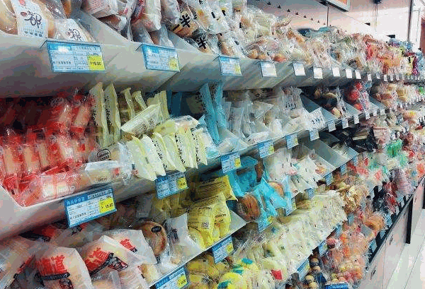 趙一鳴量販零食連鎖加盟