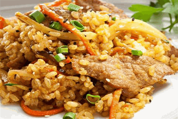 五谷茶油炒飯加盟