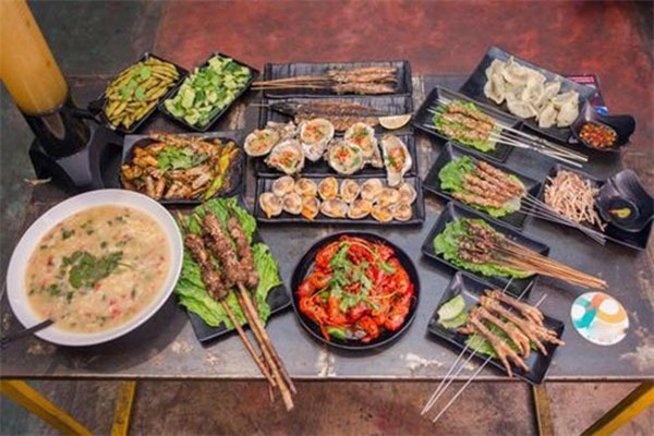 山姆樂(lè)屋自助燒烤加盟