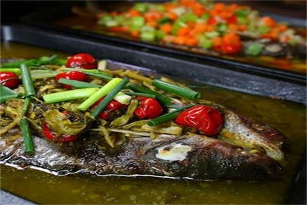 爐魚(yú)時(shí)尚烤魚(yú)餐廳加盟