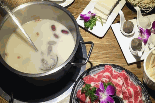 鱻撈坊鍋物料理加盟