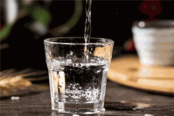 雕花瓷白酒加盟