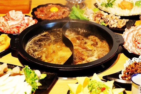 樓外樓大刀傳統(tǒng)火鍋加盟