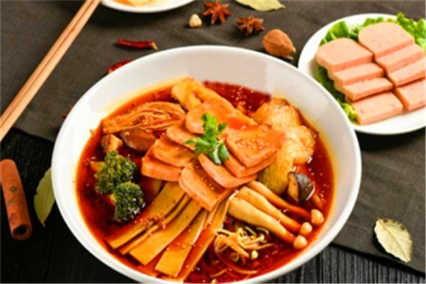 蔡先生麻辣燙加盟