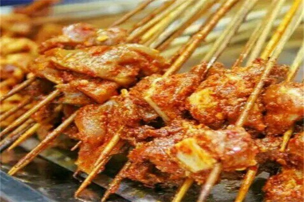 王胖胖牛肉串串火鍋加盟