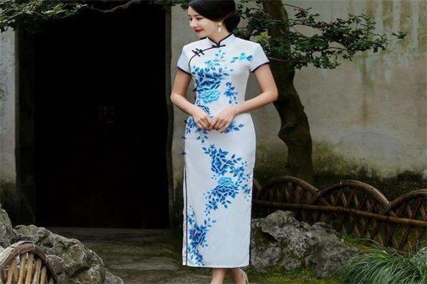 錦棠華服加盟