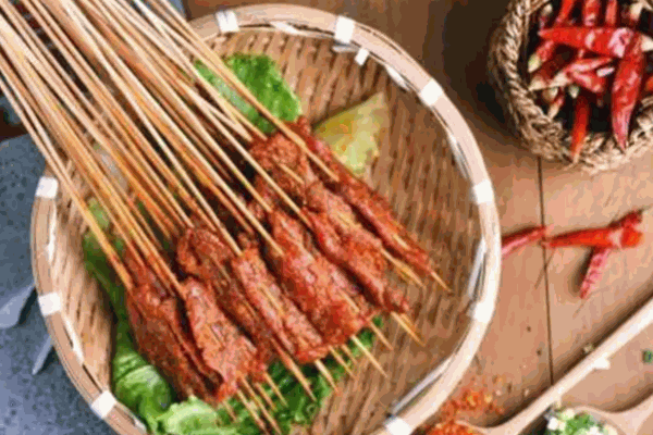 食個簽簽旋轉(zhuǎn)串串加盟