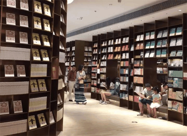 新華書店